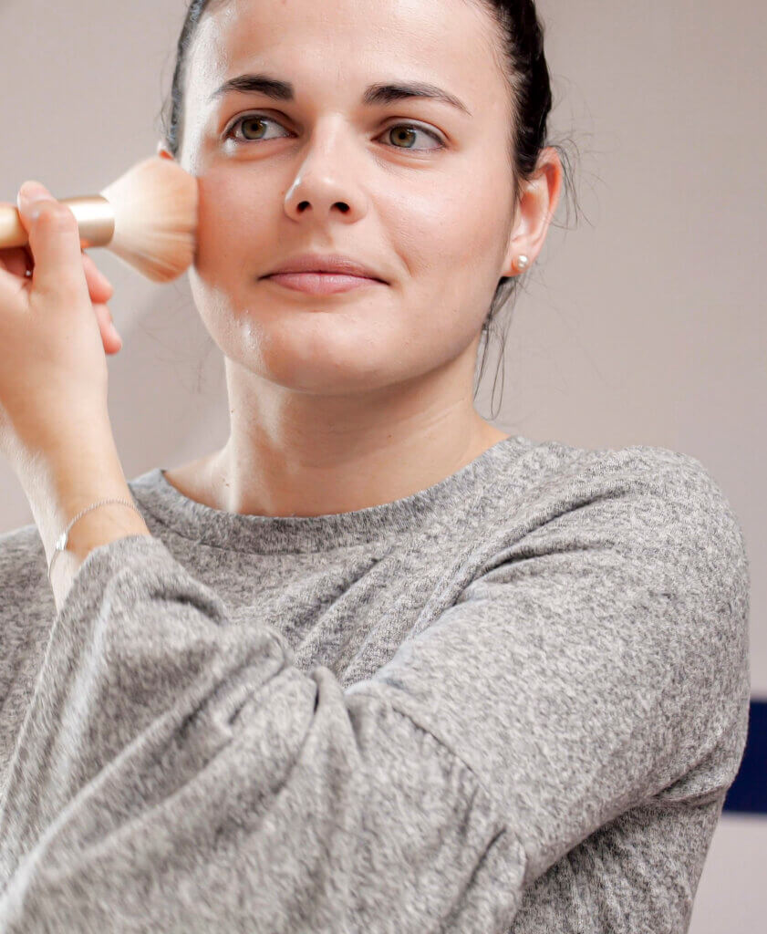 Tutoriel beauté maquillage rapidement Le French Make-up